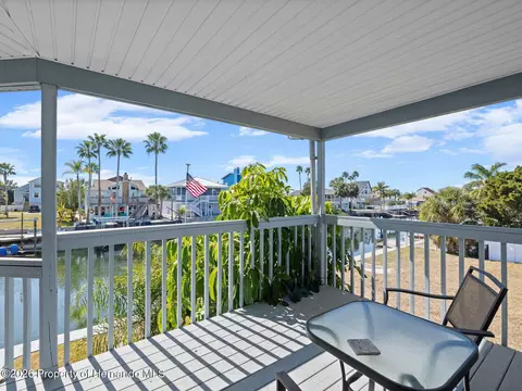 Exterior - 4290 Carlos Ct, Hernando Beach, FL 34607 photo 8 of 14