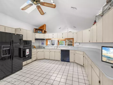 Kitchen - 4290 Carlos Ct, Hernando Beach, FL 34607 photo 4 of 5