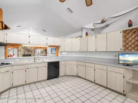 Kitchen - 4290 Carlos Ct, Hernando Beach, FL 34607 photo 5 of 5
