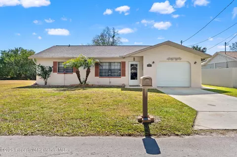 8306 Needles Dr, Hudson, FL 34667