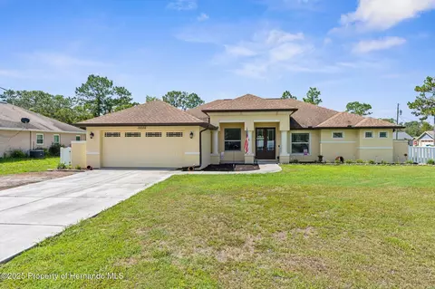 12026 Penguin Ave, Brooksville, FL 34614