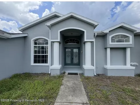 8424 E Zephyr Wing Ct, Floral City, FL 34436