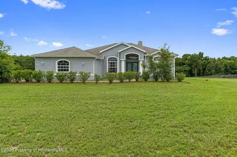 8424 E Zephyr Wing Ct, Floral City, FL 34436