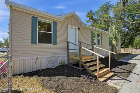 3315 Southwest Blvd, Spring Hill, FL 34606