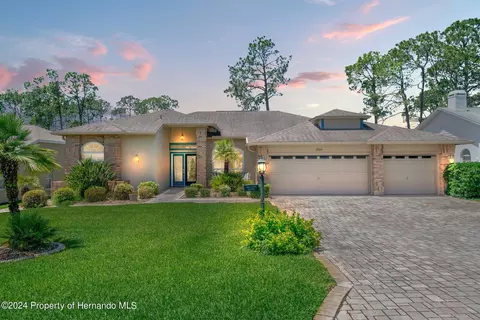 2323 Grandfather Mtn, Spring Hill, FL 34606