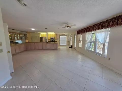 2376 Bent Pine Ct, Spring Hill, FL 34606 photo 6