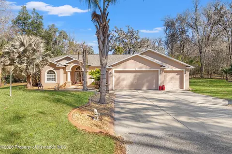 22391 Croom Rd, Brooksville, FL 34601