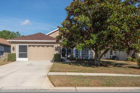 447 Greenwich Cir, Spring Hill, FL 34609