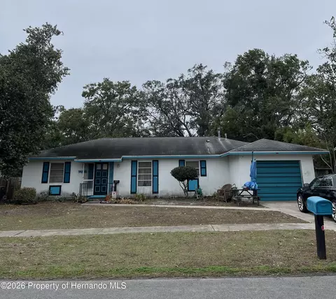 7162 Cambridge St, Spring Hill, FL 34606