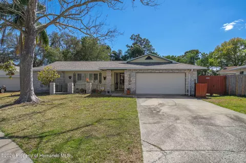 2271 Republic Dr, Dunedin, FL 34698