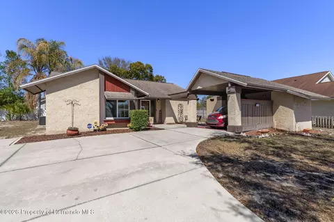 7435 Abington Way, Weeki Wachee, FL 34613