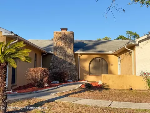 1382 Valiant Ave, Spring Hill, FL 34608 photo 6