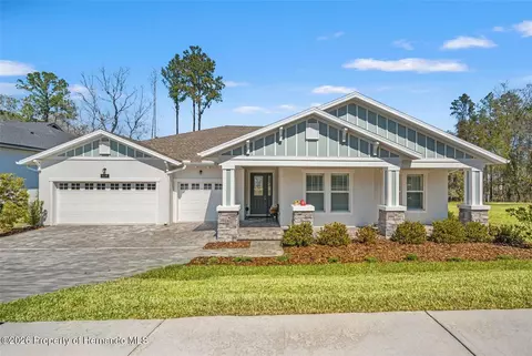 4698 Hickory Oak Dr, Brooksville, FL 34601