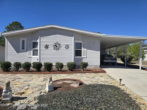9091 Dickens Ave, Brooksville, FL 34613