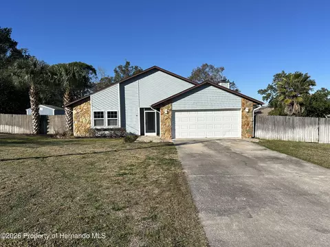 3023 Rim Dr, Spring Hill, FL 34609