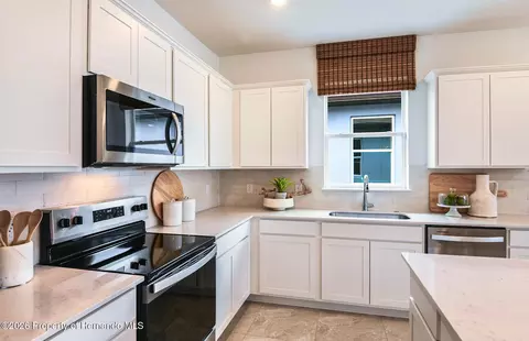 Kitchen - 4292 Obsidian Dr, Spring Hill, FL 34609 photo 3 of 3