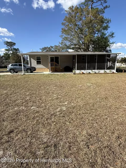 8325 N Fairgrove Ter Ter, Dunnellon, FL 34433