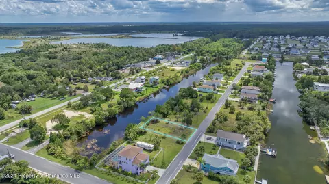 3304 Rose Arbor Dr, Hernando Beach, FL 34607 photo 4