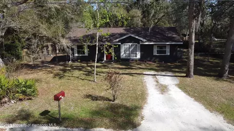 34307 Shaffer Dr, Dade City, FL 33523