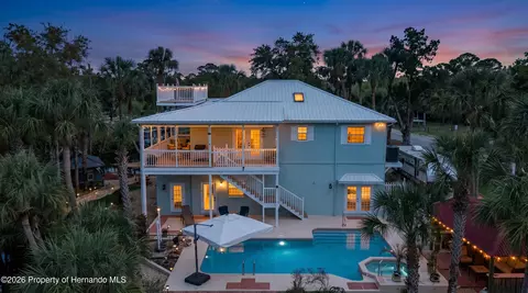 6093 Avenue Of The Palms, Spring Hill, FL 34607