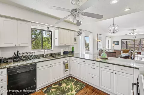 Kitchen - 6502 River Run Blvd, Weeki Wachee, FL 34607 photo 3 of 6