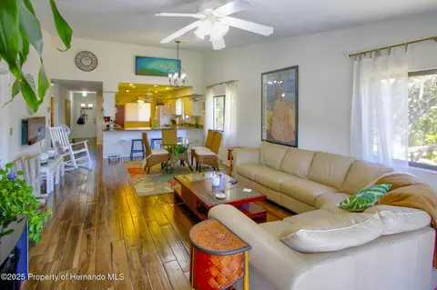 Living - 6502 River Run Blvd, Weeki Wachee, FL 34607 photo 2 of 2