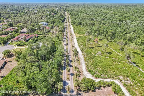 View/Area - 6502 River Run Blvd, Weeki Wachee, FL 34607 photo 6 of 12