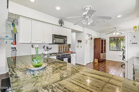 Kitchen - 6502 River Run Blvd, Weeki Wachee, FL 34607 photo 2 of 6