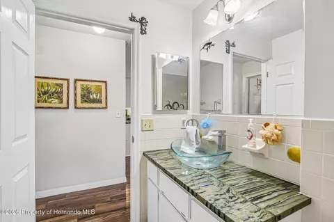 Bath - 6502 River Run Blvd, Weeki Wachee, FL 34607 photo 2 of 4
