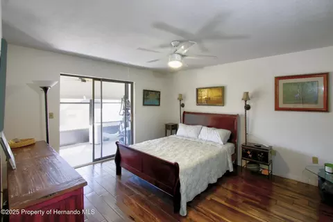 Bedroom - 6502 River Run Blvd, Weeki Wachee, FL 34607 photo 4 of 5