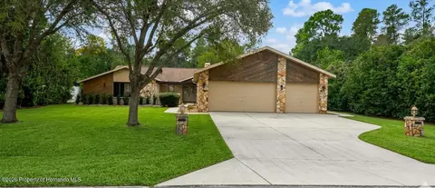 10464 Cranston St, Spring Hill, FL 34608