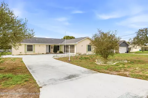 12324 Drayton Dr, Spring Hill, FL 34609