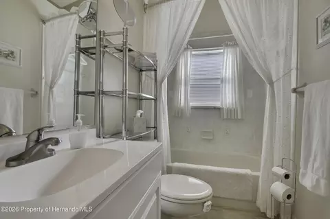Bath - 7274 Aloe Dr, Spring Hill, FL 34607 photo 5 of 5