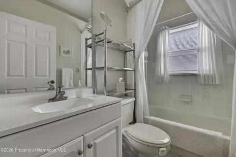Bath - 7274 Aloe Dr, Spring Hill, FL 34607 photo 4 of 5