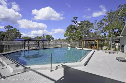 Exterior - 7274 Aloe Dr, Spring Hill, FL 34607 photo 7 of 10