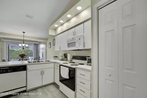 Kitchen - 7274 Aloe Dr, Spring Hill, FL 34607 photo 2 of 5