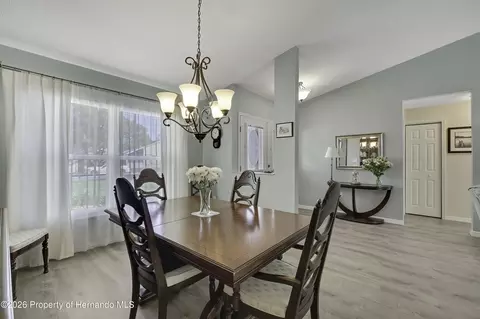 Dining - 7274 Aloe Dr, Spring Hill, FL 34607 photo 2 of 4