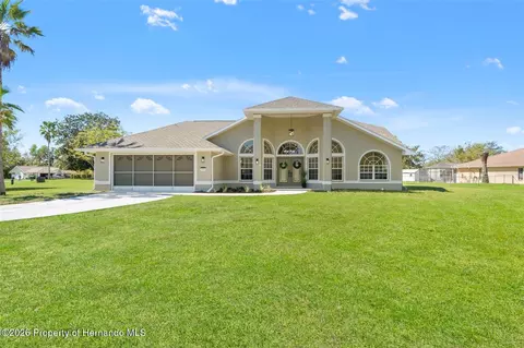 10185 Sleepy Willow Ct, Spring Hill, FL 34608