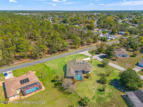 10185 Sleepy Willow Ct, Spring Hill, FL 34608