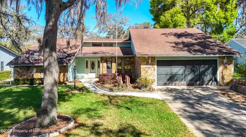 34485 Cedarfield Dr, Dade City, FL 33523