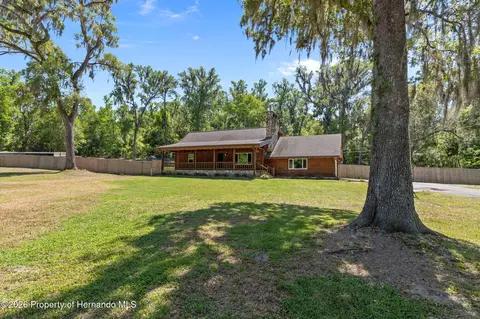 5487 Cedar Ln, Brooksville, FL 34601