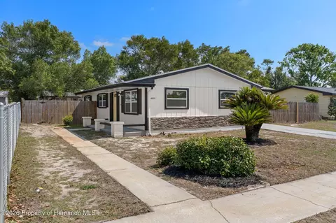 4668 Crescent Rd, Spring Hill, FL 34606