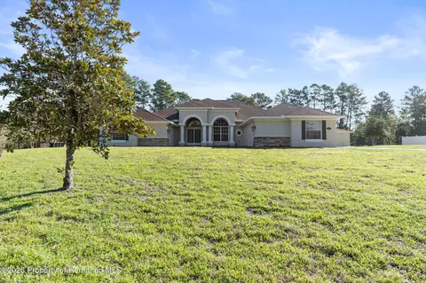 10130 Lazy Days Ct, Weeki Wachee, FL 34613