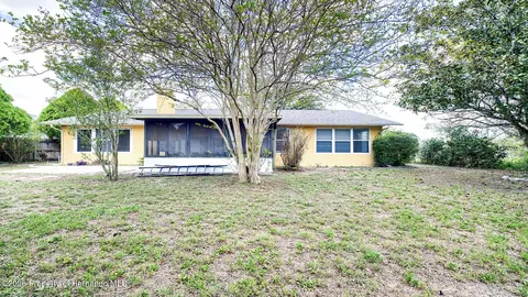 Exterior - 12050 Cavern Rd, Spring Hill, FL 34609 photo 6 of 11