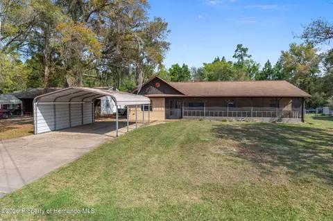 7095 W Greenwood Ln, Crystal River, FL 34429