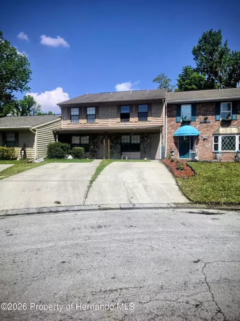 822 Village Dr, Brooksville, FL 34601