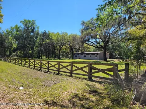 22397 Mondon Hill Rd, Brooksville, FL 34601