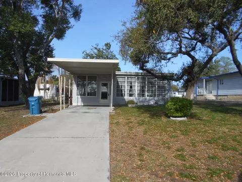 8015 Cedar Cove Ave, Brooksville, FL 34613