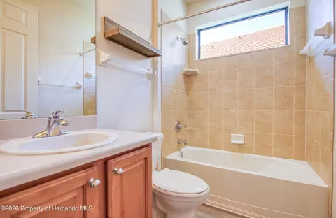 Bath - 1591 W Laurel Glen Path, Hernando, FL 34442 photo 5 of 5