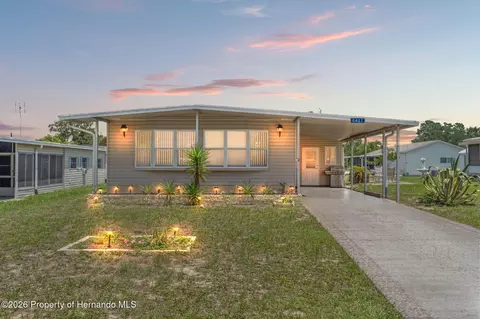 8427 Highpoint Blvd, Brooksville, FL 34613